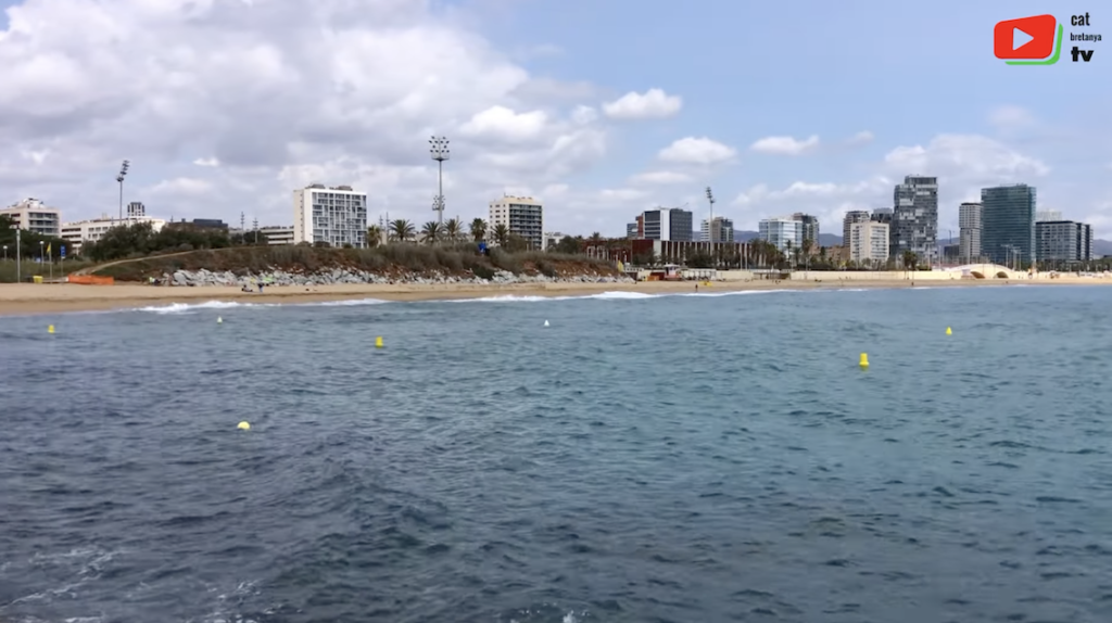Barcelona | Platja Nudista de la Mar Bella | CAT Bretanya TV