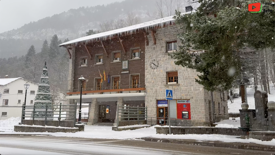 Aragón | Canfranc Estación la Nieve del Invierno | España Bretaña Tele