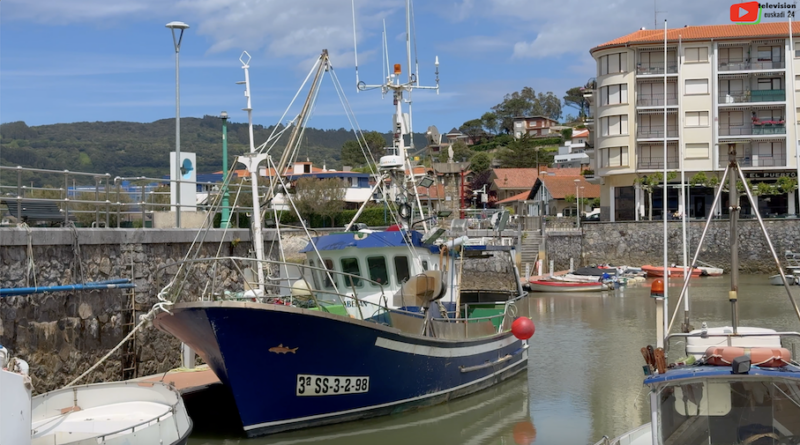 Basque Country | Old Town of Plentzia / Vieille ville de Plentzia | Euskadi 24 Television