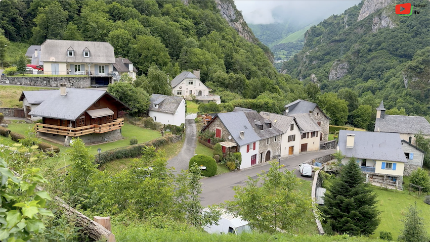 Vallée d'Aspe | Un Village dans la Vallée / Pueblo en el Valle de Aspe | Somport TV