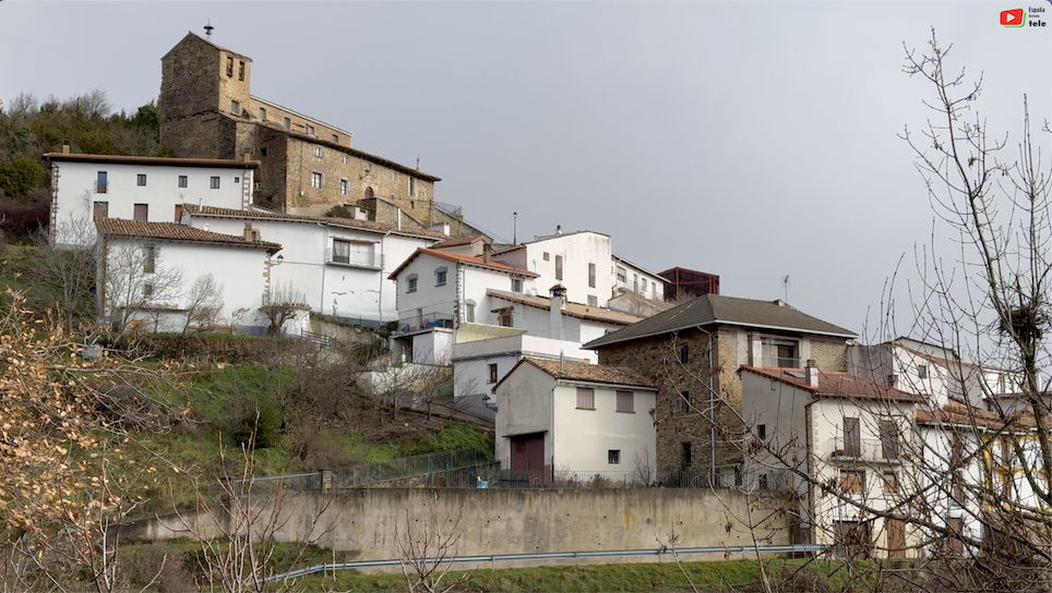 Navarra | Castillonuevo Pueblo de Montaña | España Bretaña Tele