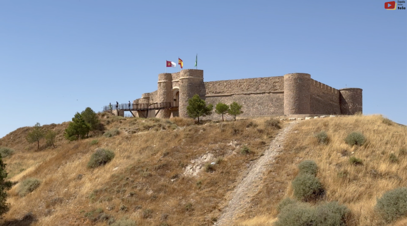 Castilla-La Mancha | Chinchilla de Montearagón Castillo | España Bretaña Tele