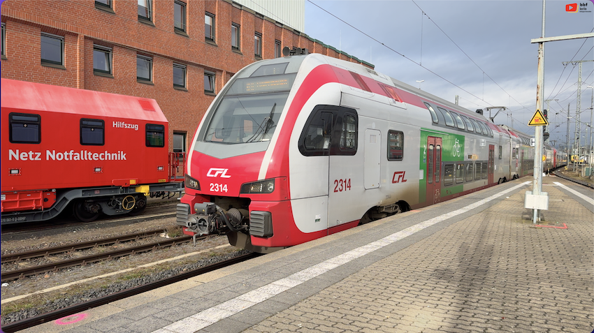 Deutschland | Züge im Bahnhof Koblenz | BBF Berlin Bretagne Fernsehen